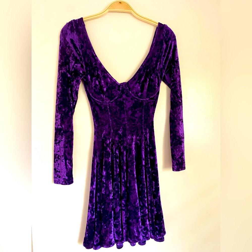 Vintage vibrant royal purple velvet iceskater mini dress
